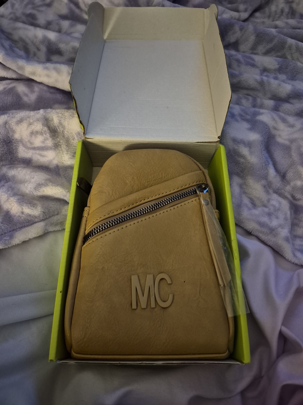 Milan Chiva Crossbody Sling Bag